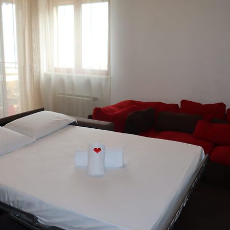 Bari Airport Seaview Apartment Buitenkant foto