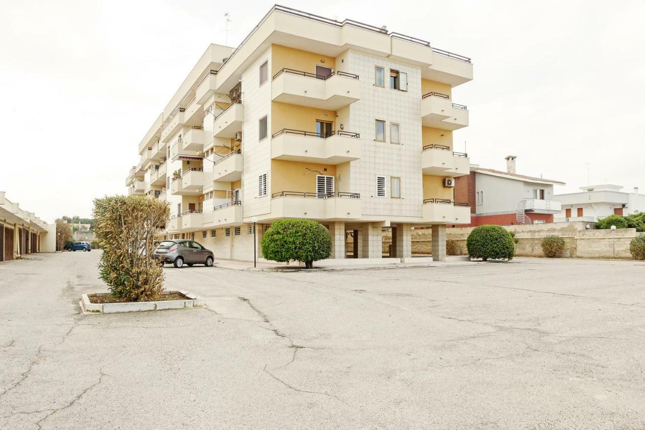 Bari Airport Seaview Apartment Buitenkant foto