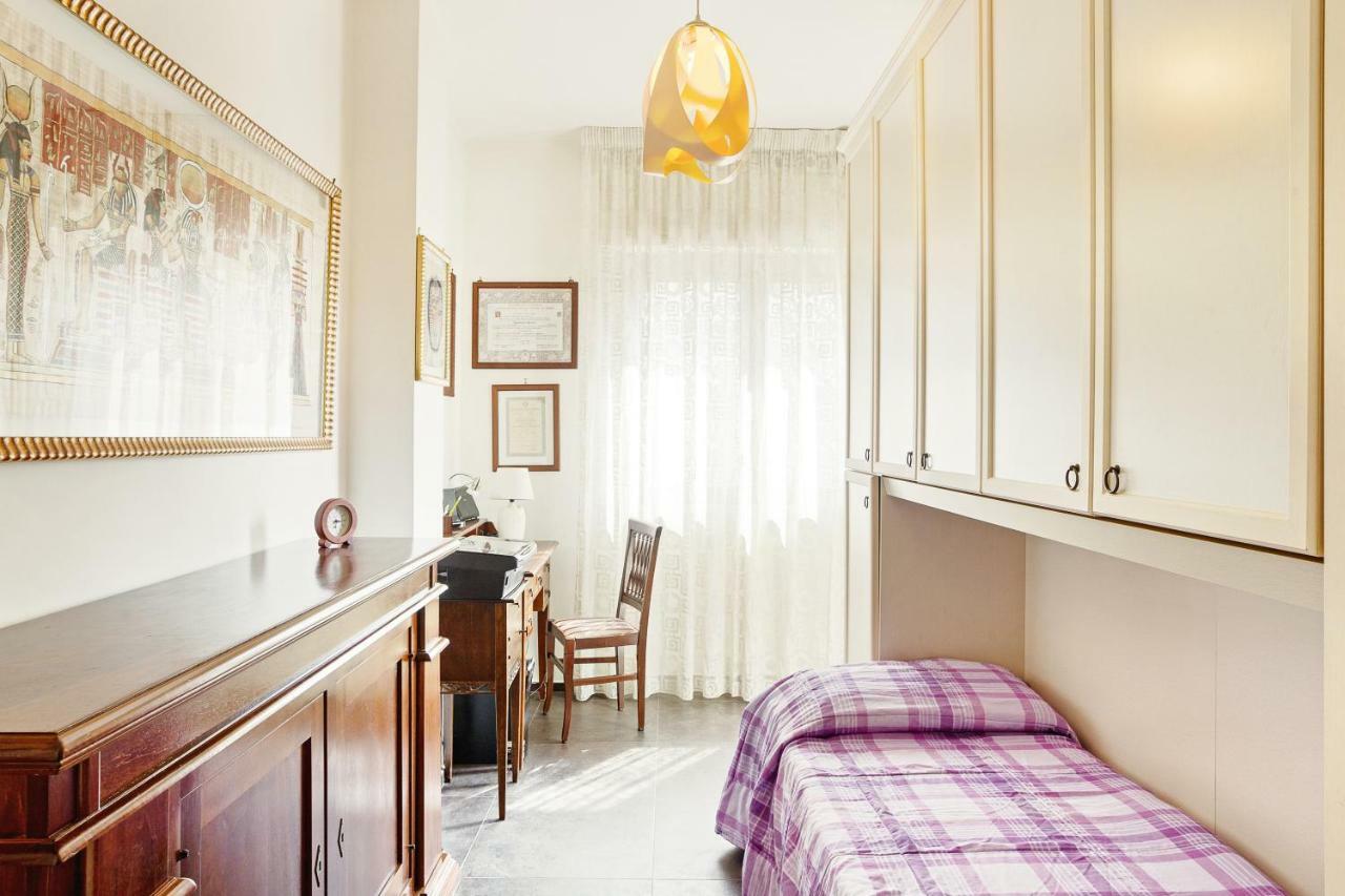 Bari Airport Seaview Apartment Buitenkant foto