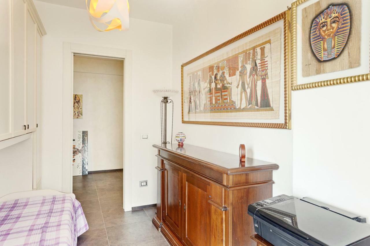 Bari Airport Seaview Apartment Buitenkant foto